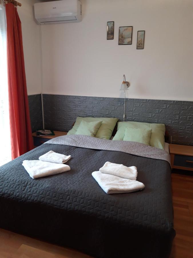 Attila Vendeghaz Appartement Hévíz Buitenkant foto