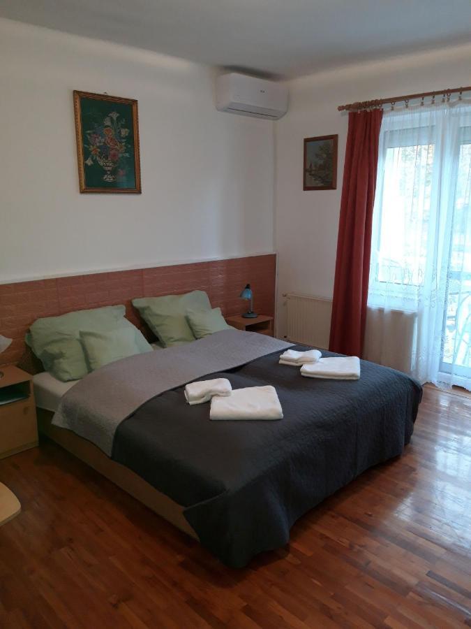 Attila Vendeghaz Appartement Hévíz Buitenkant foto