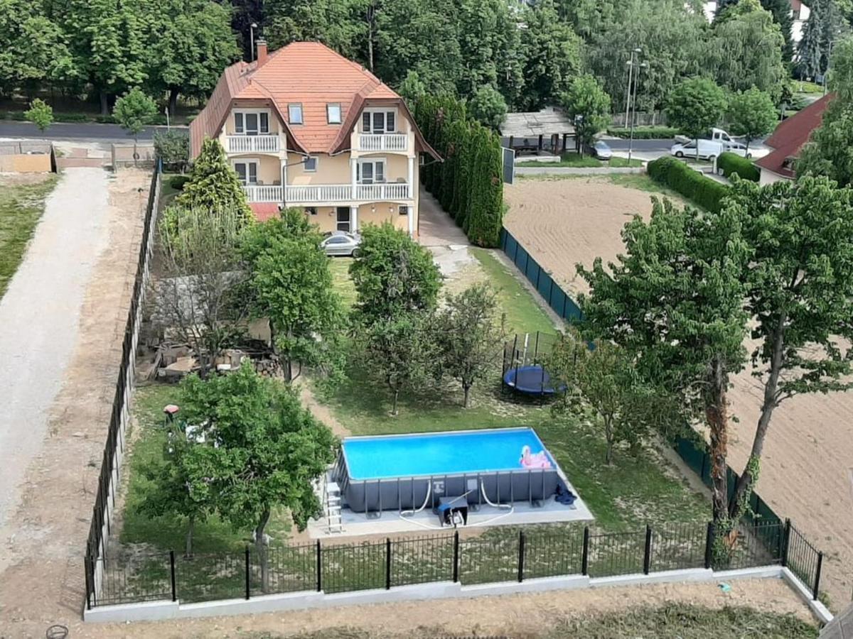 Attila Vendeghaz Appartement Hévíz Buitenkant foto