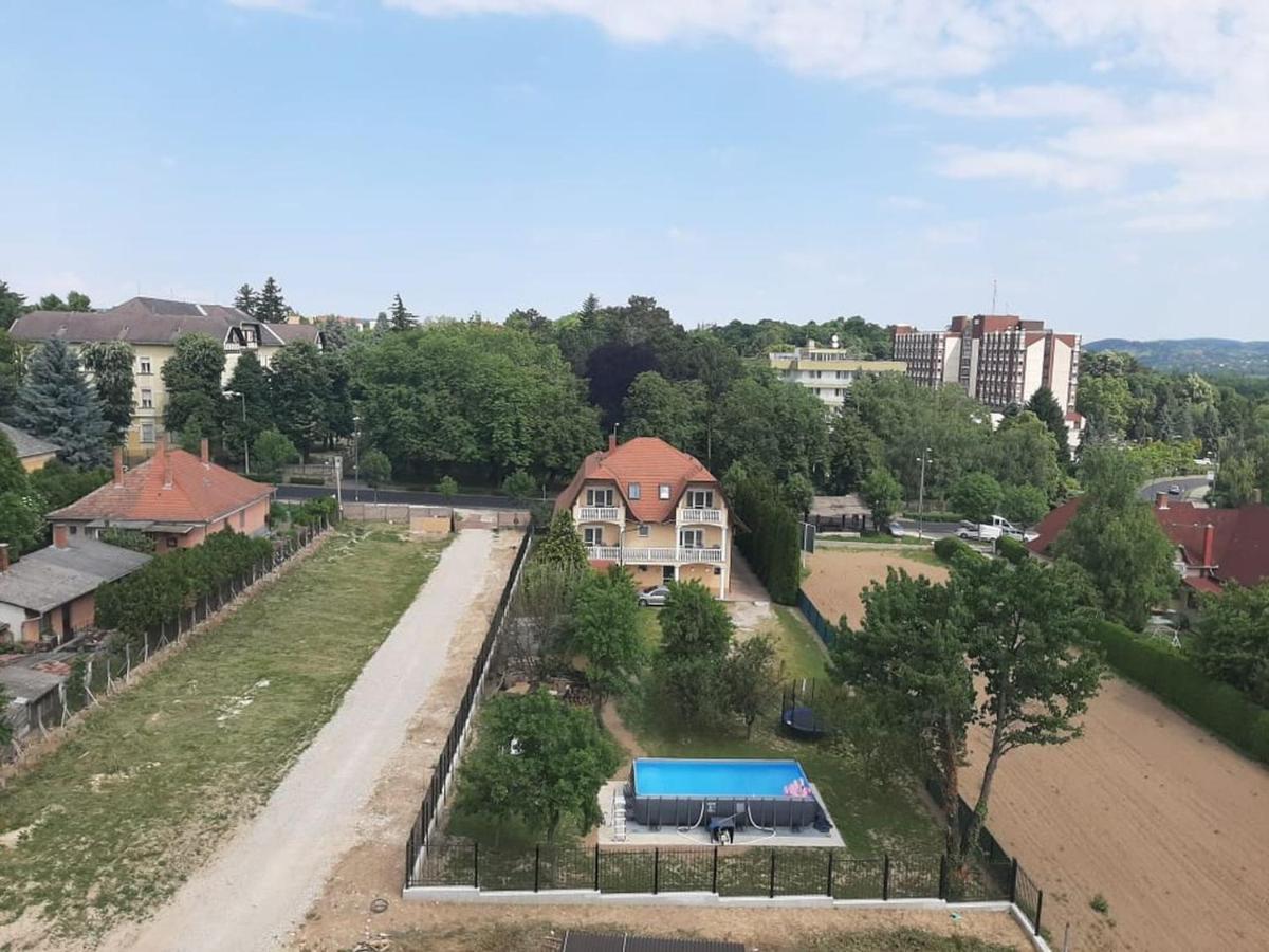 Attila Vendeghaz Appartement Hévíz Buitenkant foto