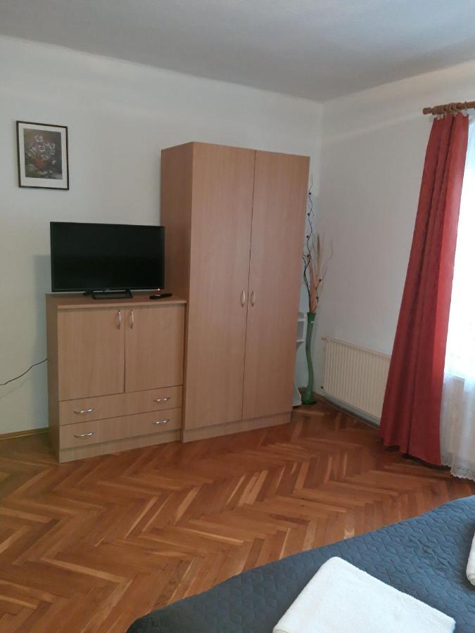 Attila Vendeghaz Appartement Hévíz Buitenkant foto